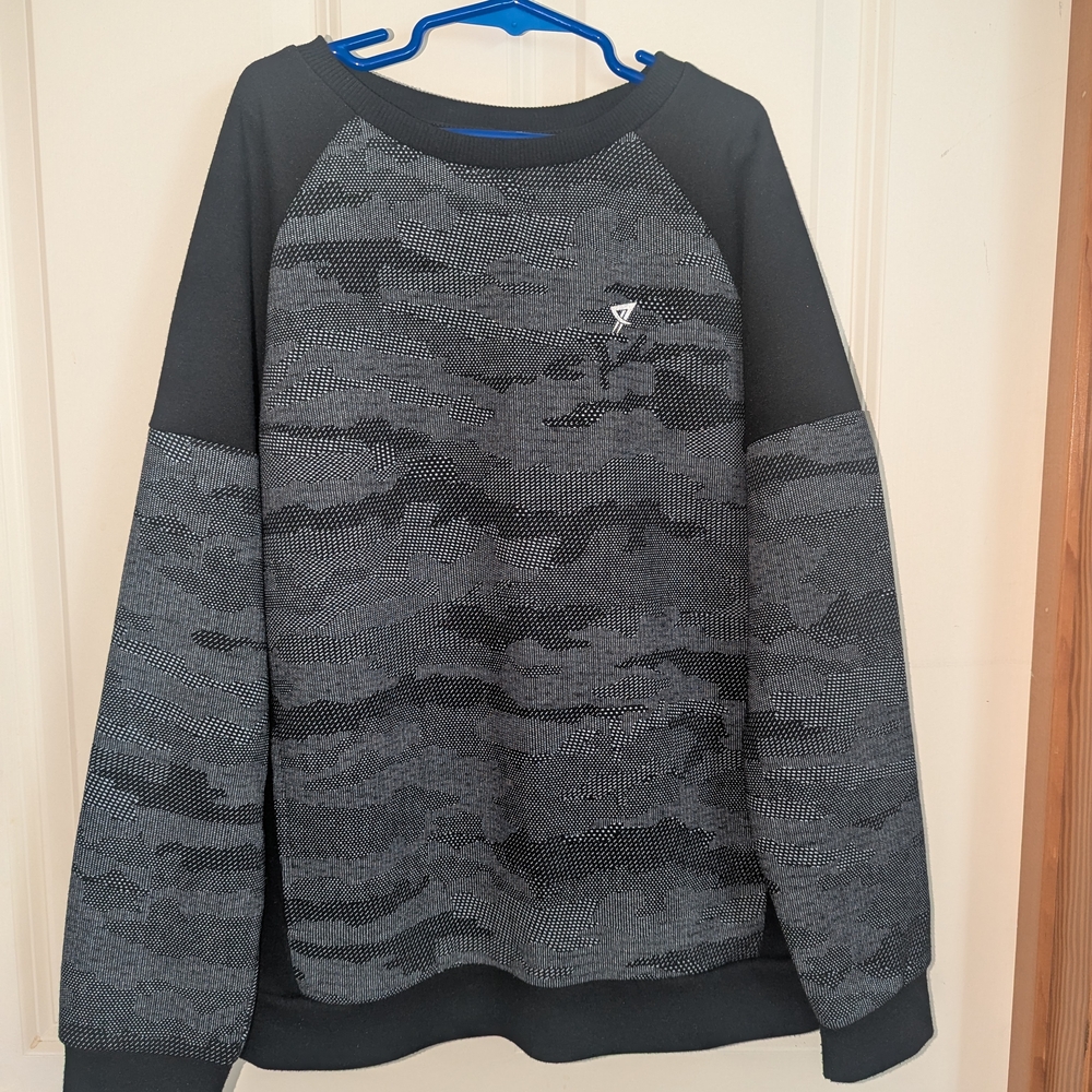 Bundle 4 items For $5 Active USA Boys Sweatshirt